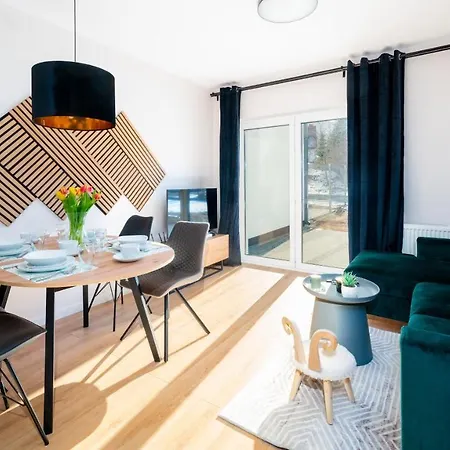 Sikorskiego, Sun & Snow *